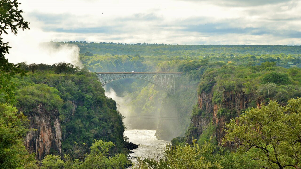 Zimbabwe-Vic Falls-Victoria Falls Hotel (3)