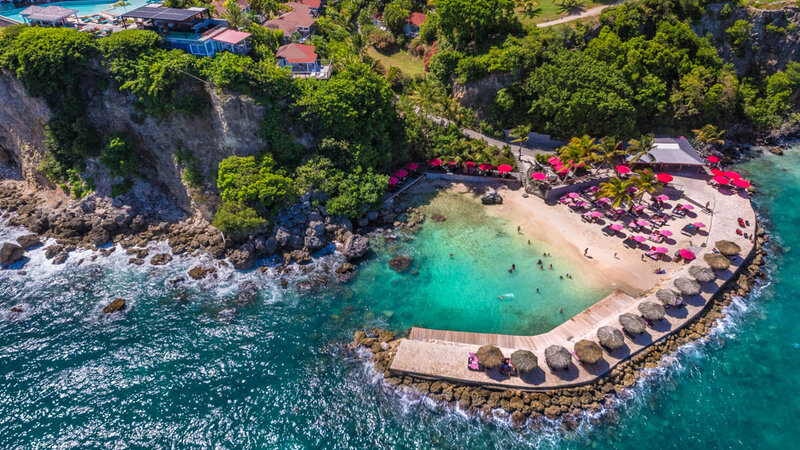 Antillen-Guadeloupe-La-Toubana-Hotel-Spa-bovenaanzicht