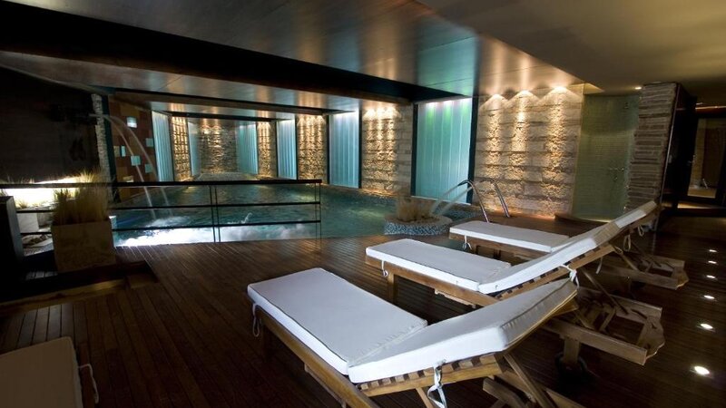 Argentinië-El-Calafate-Hotels-Imago-Hotel-&-Spa-indoor-pool-1
