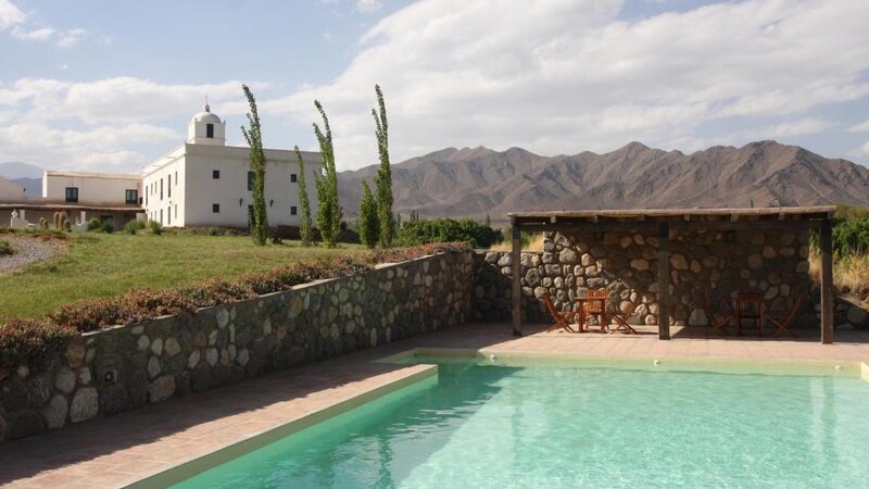 Argentinië-Noord-Westen-Cachi-Hotels-La-Merced-del-Alto-outdoor-pool-1