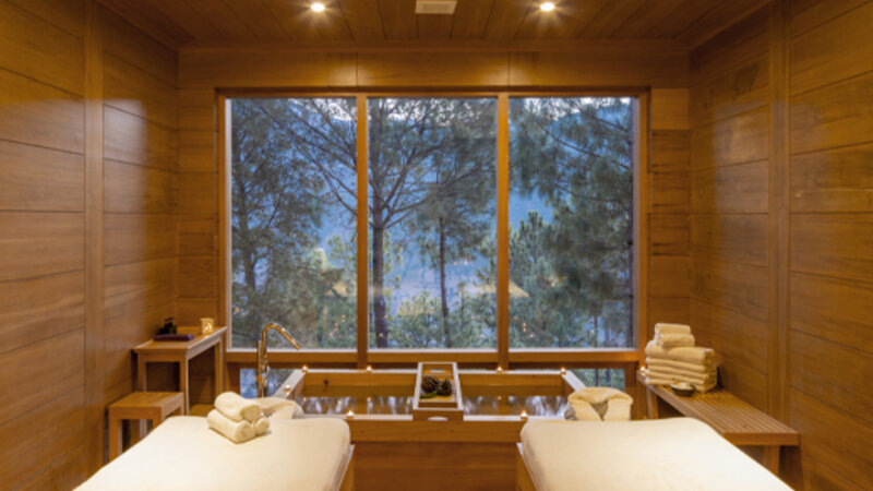 Bhutan-Punakha-Dhensa Punakha-spa
