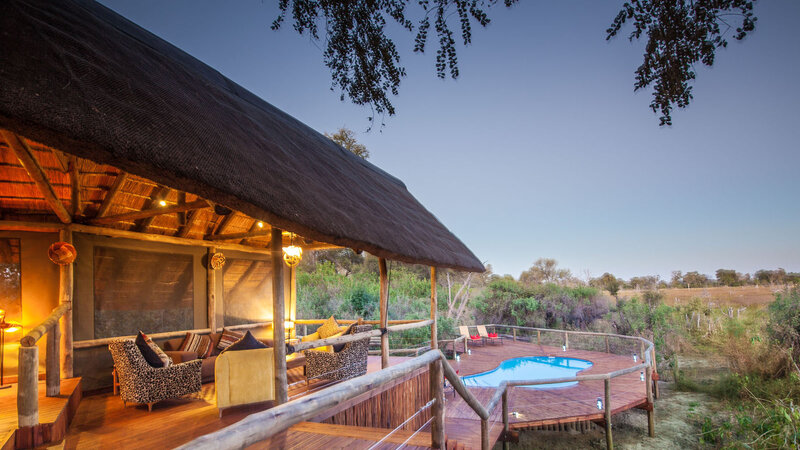 Botswana-Okavango-Delta-Rra-Dinare-deck-met-zwembad
