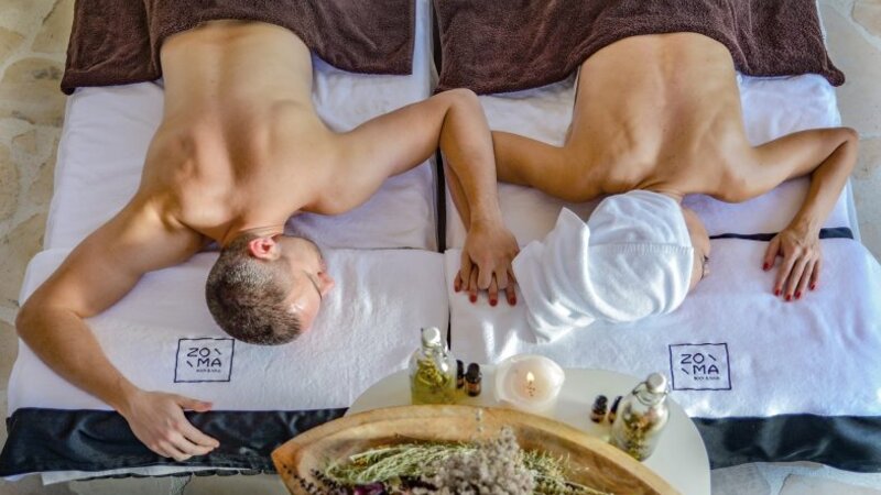 Bulgarije-Zuid-Bulgarije-Zornitza-Family-Estate-ZOMA-Spa-massage-koppel