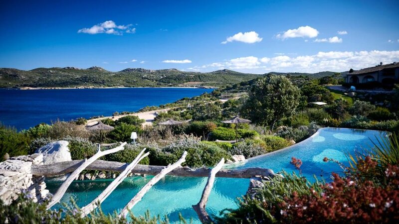 Corsica-Bonifacio-Hotels-Hôtel-U-Capu-Biancu-zwembad-1