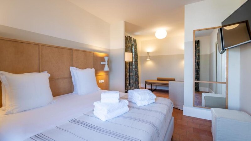 Corsica-Ile-Rousse-Hotels-Hôtel-Villa-Joséphine-kamer