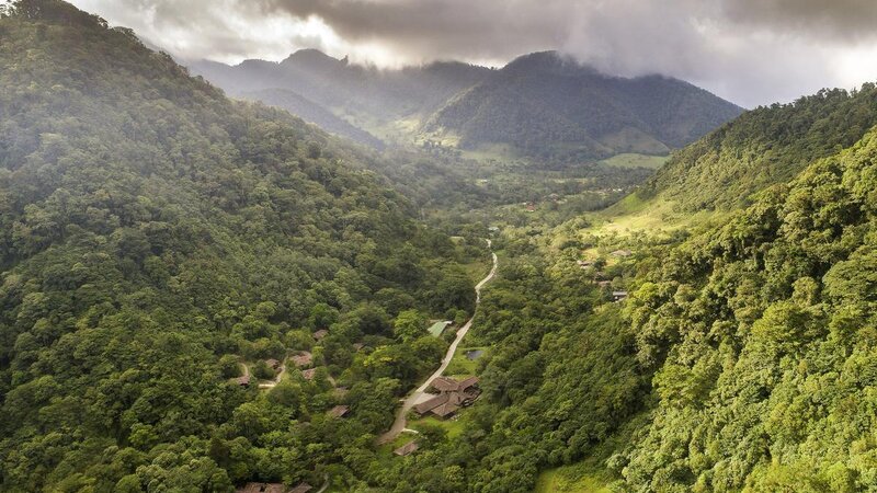 Costa-Rica-Central-Valley-Hotel-El-Silencio-Lodge-luchtfoto