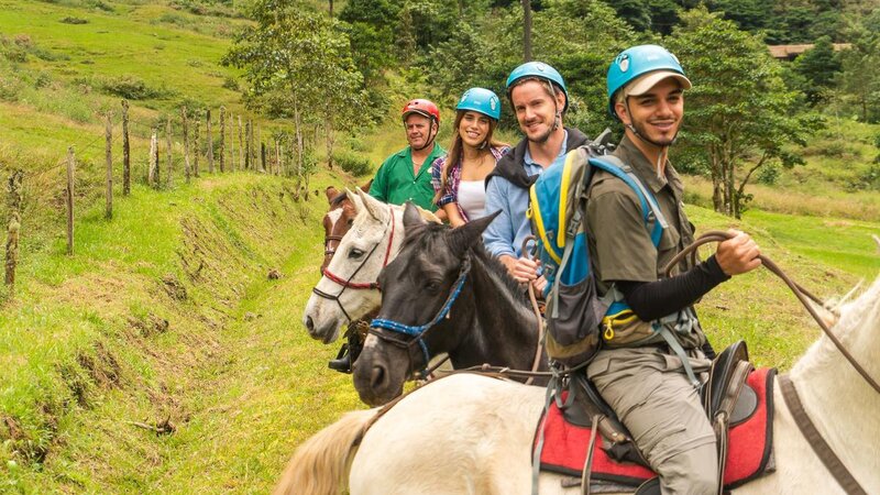 Costa-Rica-Central-Valley-Hotel-El-Silencio-Lodge-paardrijden