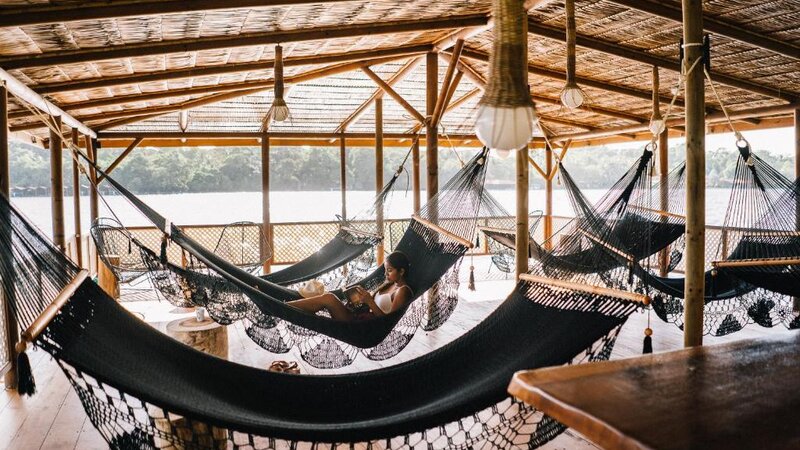 Costa-Rica-Tortuguero-National-Park-Mawamba-Lodge-hangmatten