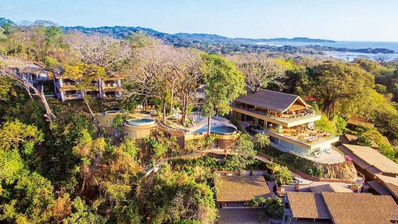 Costa-Rica-Westkust-Lagarta-Lodge-Algemeen-Drone-Shot