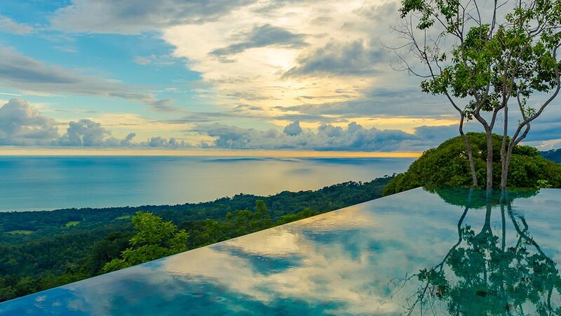 Costa-Rica-Westkust-Uvita-Kura-Design-villas-zwembad