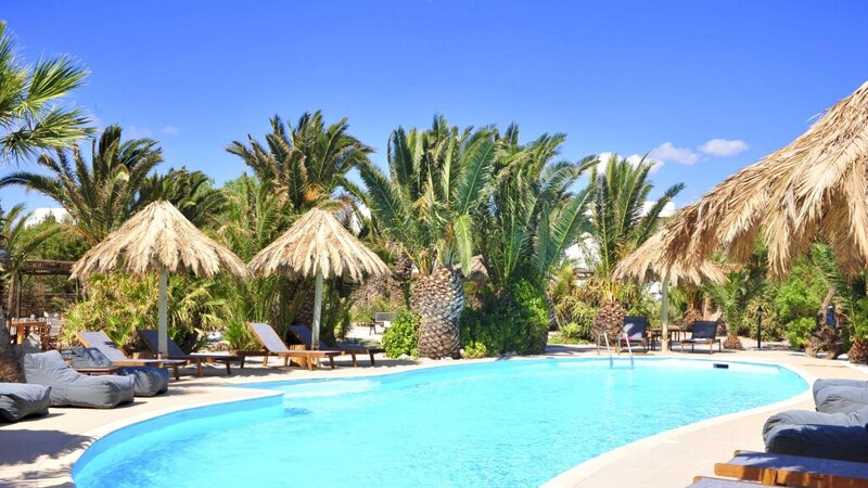 Griekenland-Cycladen-Medusa-Beach-resort-pool