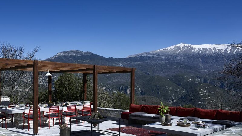 Griekenland-Epirus-Aristi-Mountain-Resort-terras