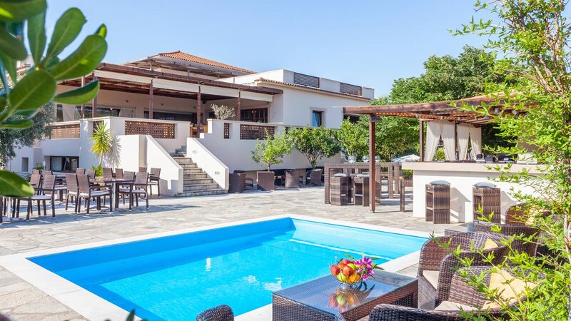 Griekenland-Sporaden-Skopelos-Holidays-Hotel-&-spa-pool2