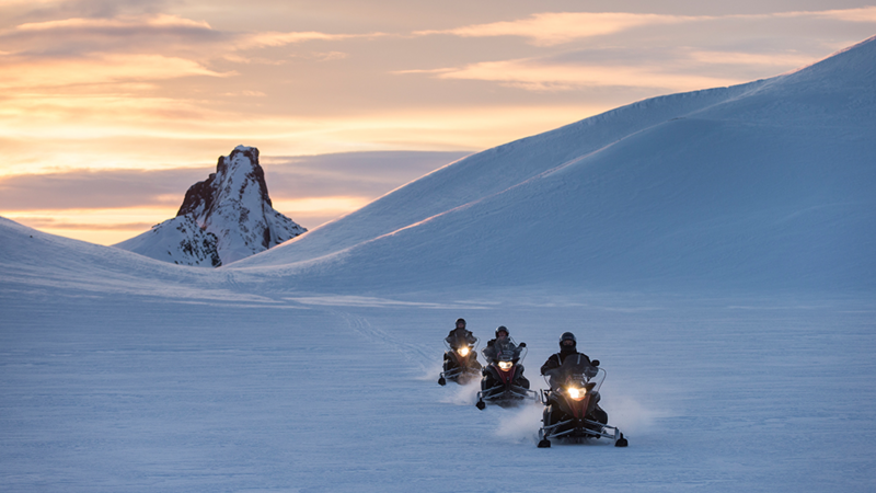 IJsland-Excursie-Snowmobile-on-Langjökull-Glacier-3