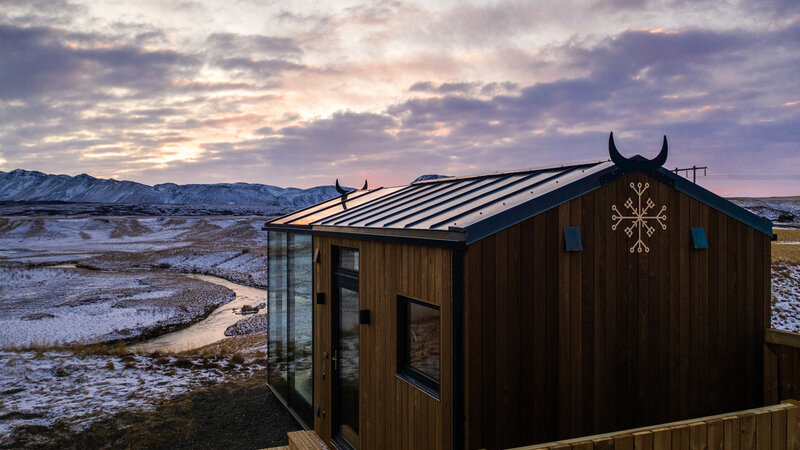 IJsland-Hella-Hotel-Panorama-Glass-Lodge-Hella-lodge-omgeving2