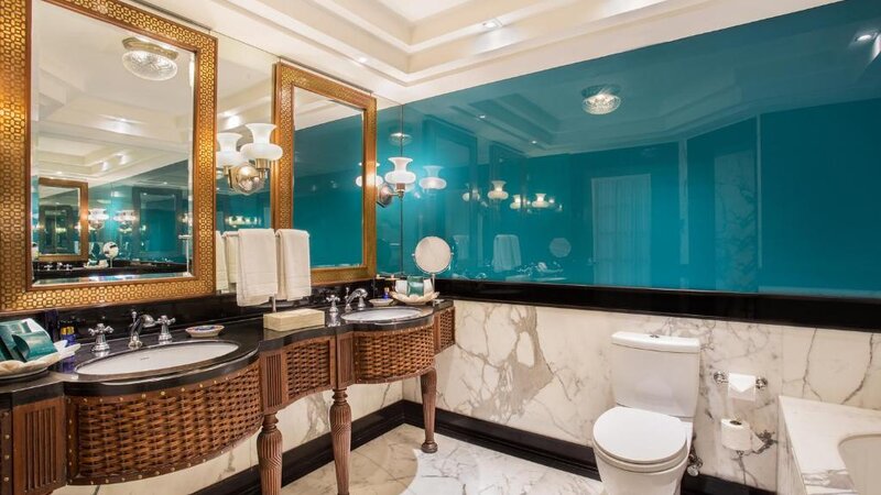 India-Agra-Hotels-The-Oberoi-Amarvilas-badkamer-2