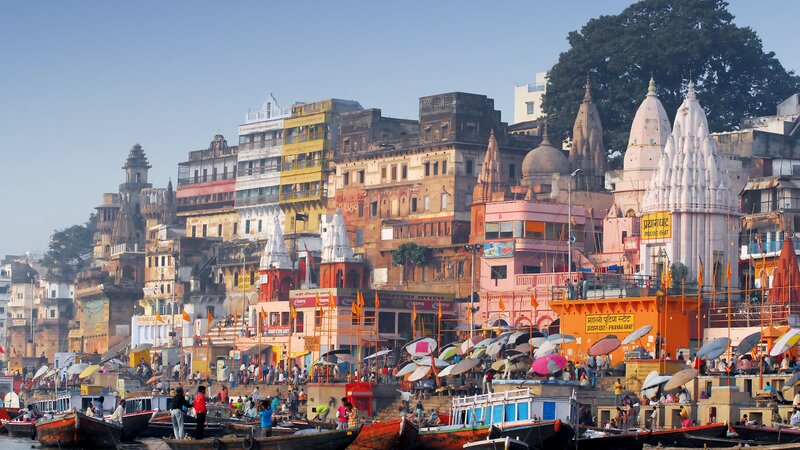 India-Varanasi-zicht vanop boot 2