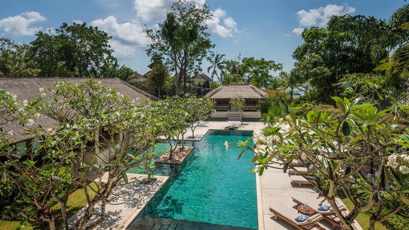 Indonesië-Jimbaran-Four-Seasons-Resort-main-pool