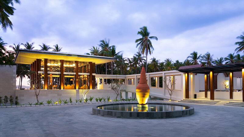 Indonesie-Lombok-The-Kayana-Resort-main-entrance