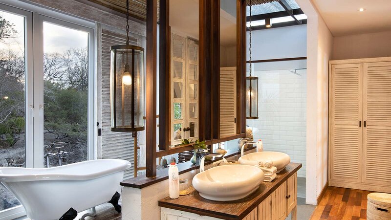 Indonesie-Menjangan-Plataran-Menjangan-Resort-Ocean-Mangrove-Villa-bathroom