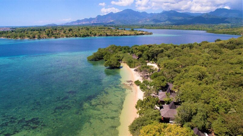 Indonesie-Menjangan-The-Menjangan-beach-overview