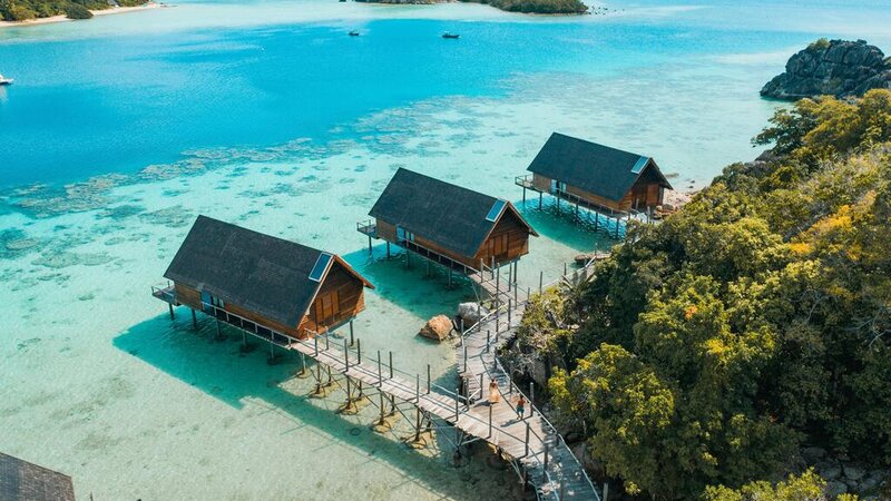 Indonesië-Pulau-Bawah-Bawah-Reserve-hutjes-zee