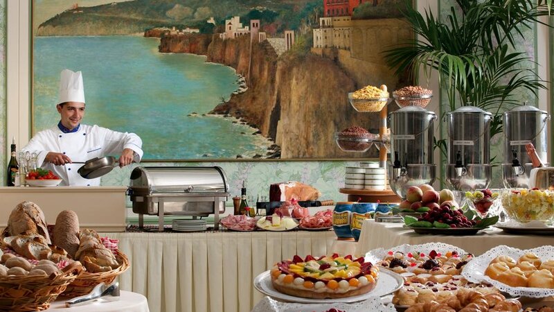Italië-Amalfi-Sorrento-Grand-Hotel-de-la-ville-ontbijt
