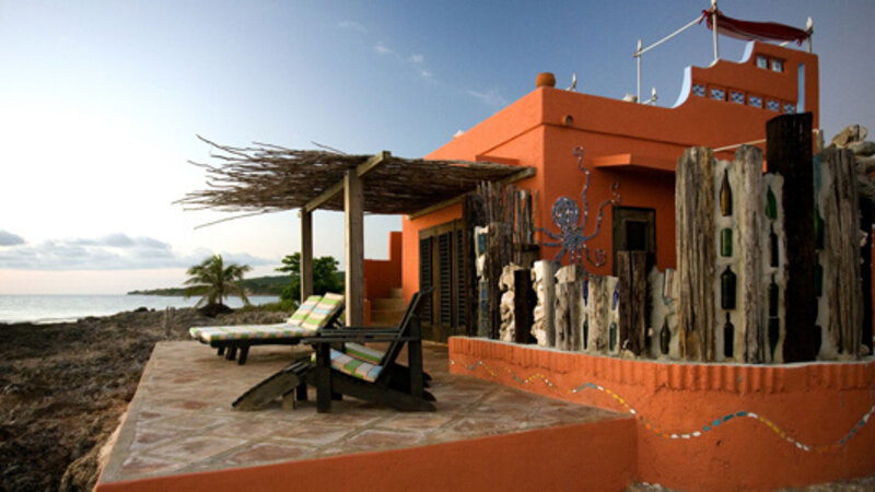 Jamaica - Treasure Beach - Jakes Resort (1)