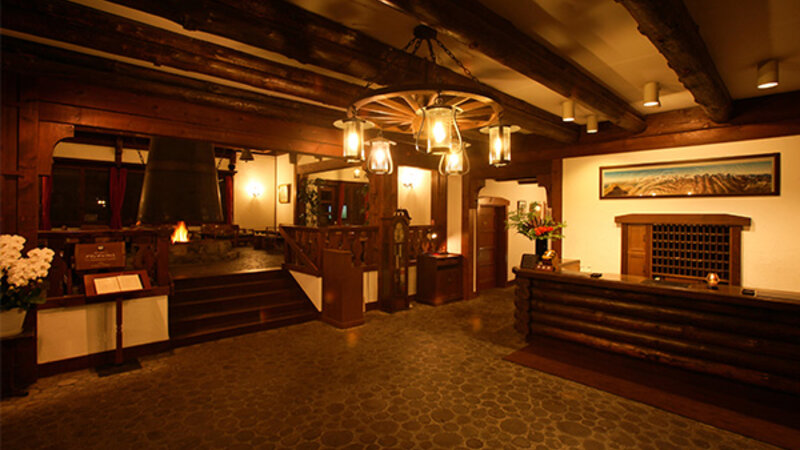 Japan-Kamikochi-Hotels-Imperial-Hotel-Kamikochi-lobby