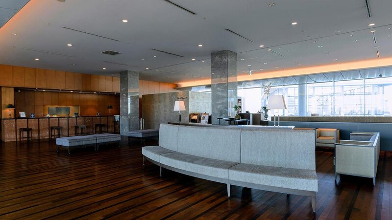 Japan-Tokyo-Hotels-Century-Southern-Tower-lobby