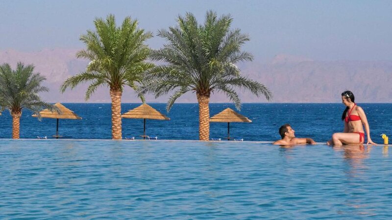 Jordanië - Aqaba en rode zee - Mövenpick Tala bay - infinity pool