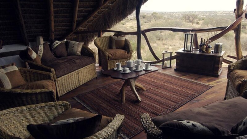 Kenia-Amboseli National Park-Satao Elerai Camp-lounge area