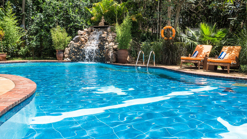 Kenia-Nairobia-Anga Afrika Luxury Tented Camp-zwembad 2