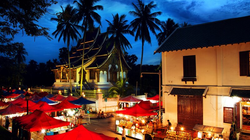 Laos-Luang Prabang-night market