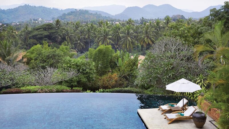 Luang-Prabang-Belmond-La-Residence-pool