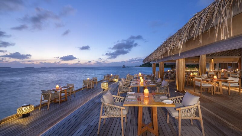 Malediven-Anantara-Kihavah-Villas-restaurant