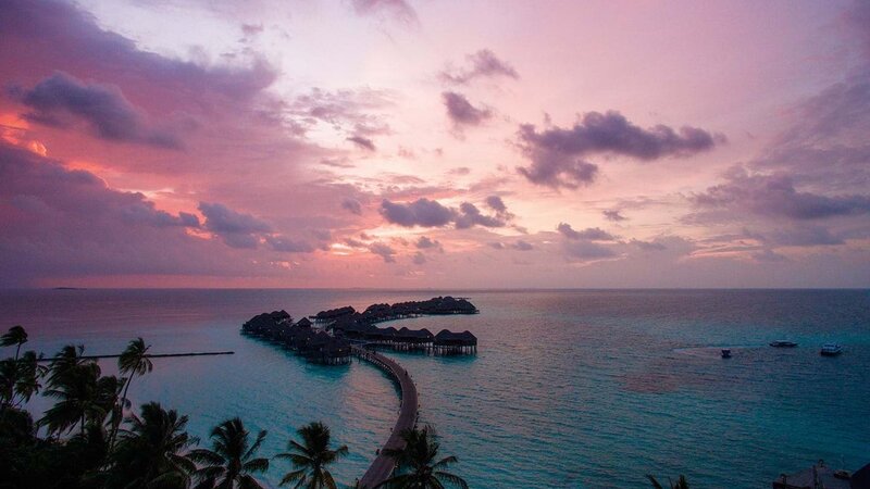 Malediven-Constance-Halaveli-zonsondergang