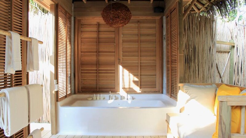 Malediven-Laamu-Atoll-Six-Senses-Laamu-badkamer-2