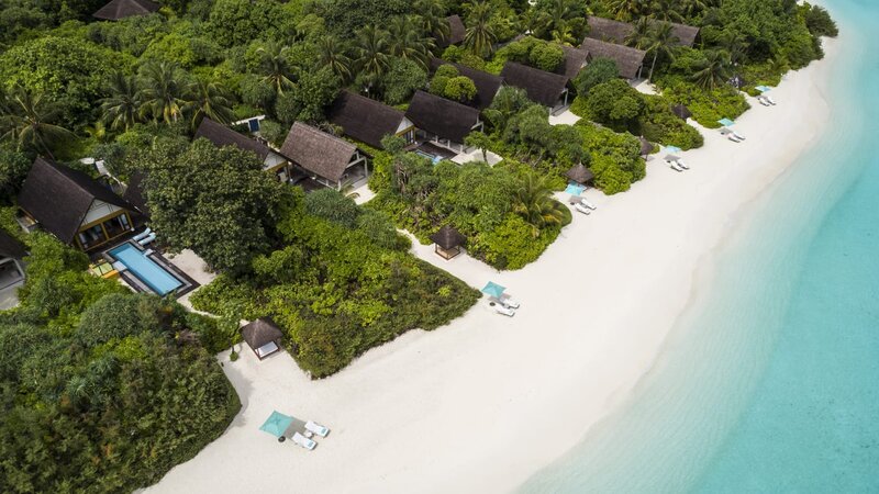 Malediven-Landaa-Giraavaru-Hotel-Four-Seasons-Resort-luchtfoto-2
