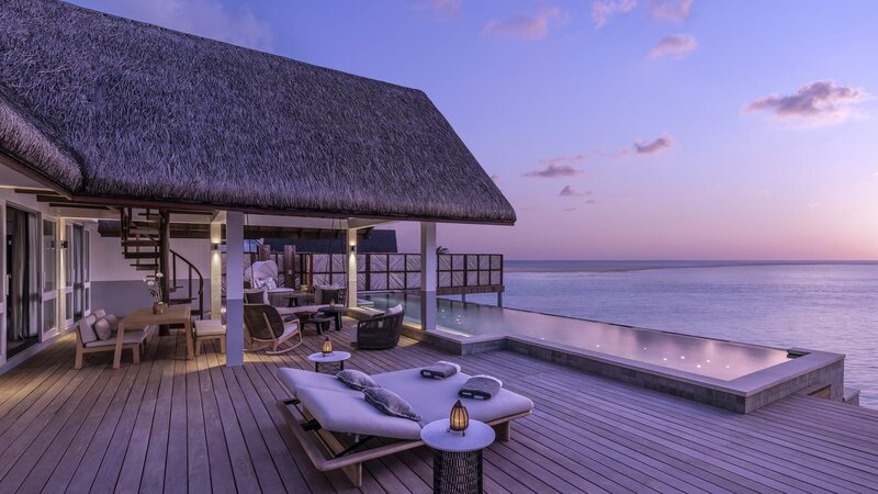 Malediven-Landaa-Giraavaru-Hotel-Four-Seasons-Resort-Sunrise-Two-Bedroom-Water-Suite