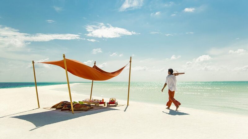 Malediven-Maafushi-Como-Cocoa-Island-Hotel-picknick-op-het-strand