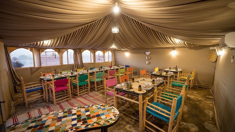 Marokko-Merzouga-Woestijn-Erg-Chebbi-Imperial-Glory-Lodges-Restaurant