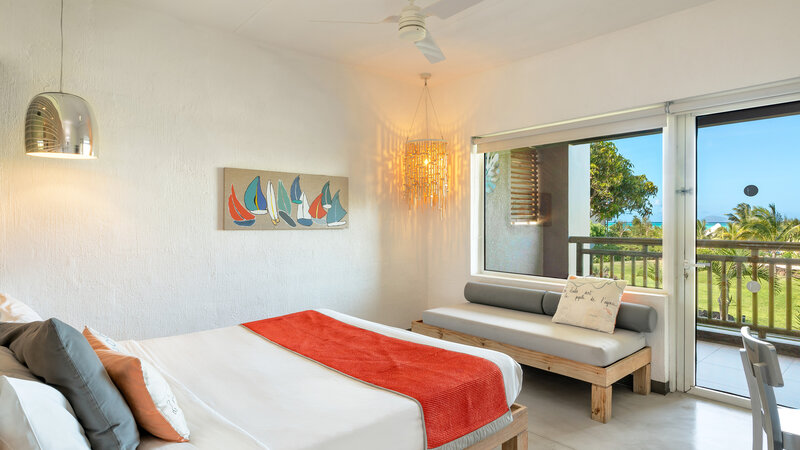 Mauritius-noorden-Zilwa-Attitude-hotel-slaapkamer-couple-deluxe-partial-seaview