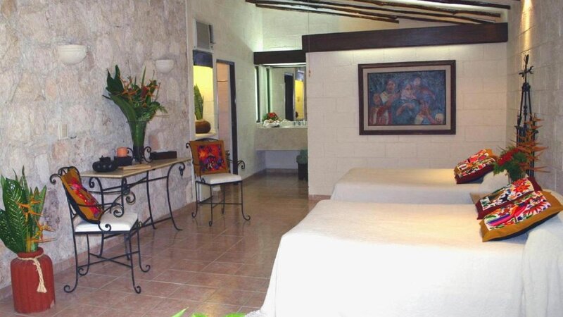 Mexico-Yucatan-Chichen-Itza-Hotels-Hacienda-Chichen-Resort-Spa-twin-room