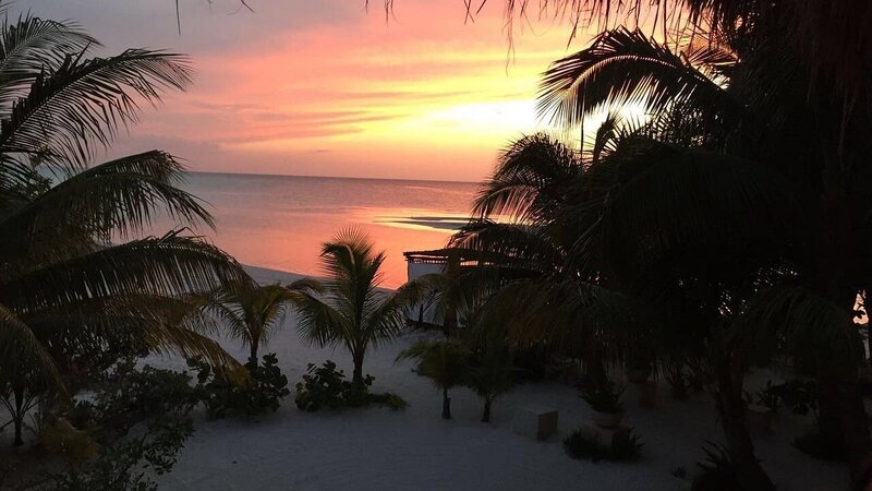 Mexico-Yucatan-Isla-Holbox-Hotels-Las-Nubes-de-Holbox-strand