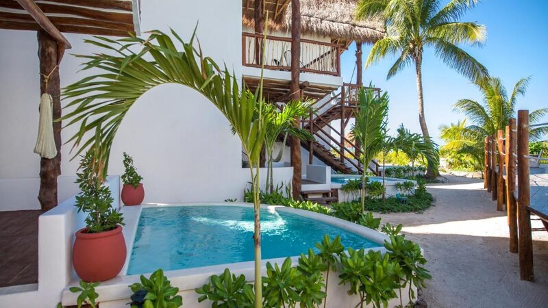 Mexico-Yucatan-Isla-Holbox-Hotels-Villas-HM-Palapas-Del-Mar-privé-zwembad-1