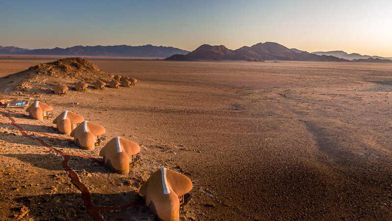 Namibië-Sossusvlei-Desert Hills Lodge-bovenaanzicht-omgeving