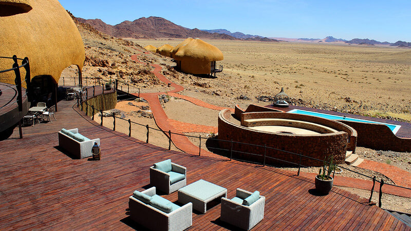 Namibië-Sossusvlei-Desert Hills Lodge-bovenaanzicht-terras