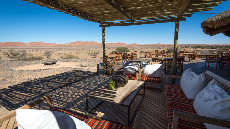 Namibie-Sossusvlei-Kulala-Desert-Lodge-zitbanken