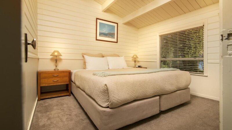 Nieuw-Zeeland-Marlborough-Hotels-Furneaux Lodge-cottage-kamer